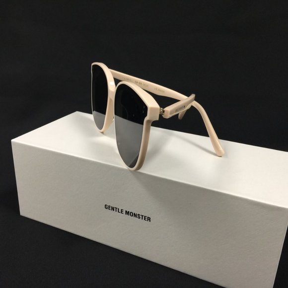 New Gentle Monster Flatba “My Ma” Cream Sunglasses main image 6